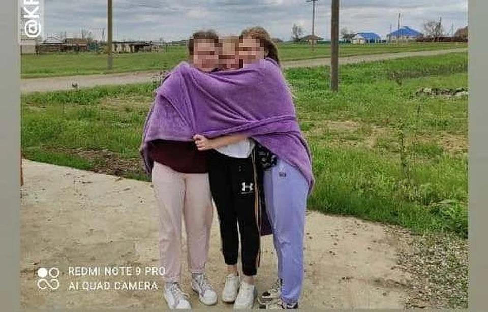 Девочки сделали это фото за несколько минут до ДТП в Ставропольском крае.