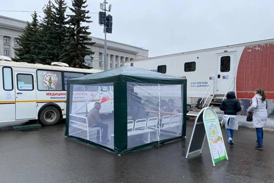 Кировчане смогут поставить прививку от коронавируса во все дни майских праздников. Фото: admkirov.ru