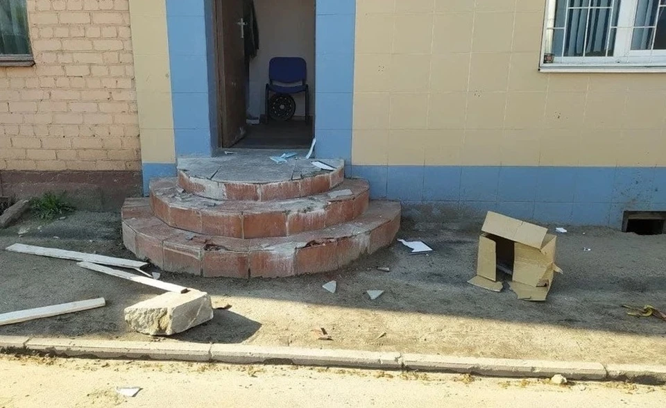 Хулигана, разгромившего вход в офис ЛДПР, поймали