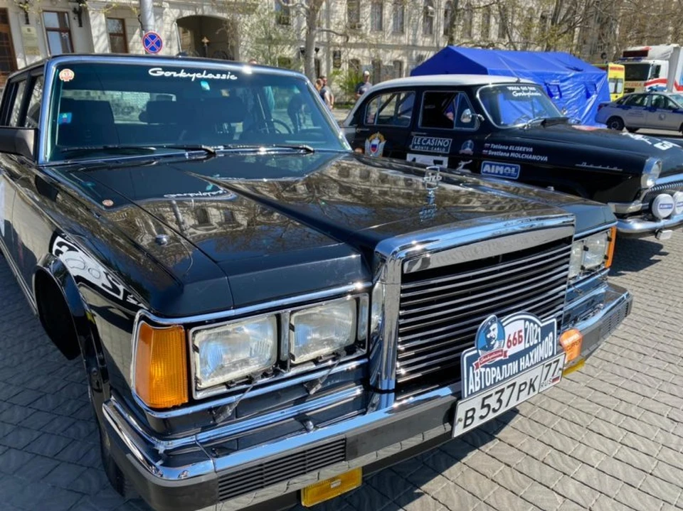 Образцы автопрома прошлых лет и сегодня выглядят впечатляюще. Фото: sev.gov.ru