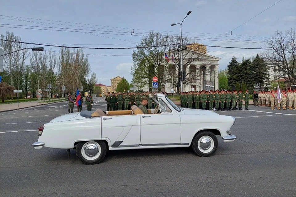 В Донецке проходит репетиция Парада Победы