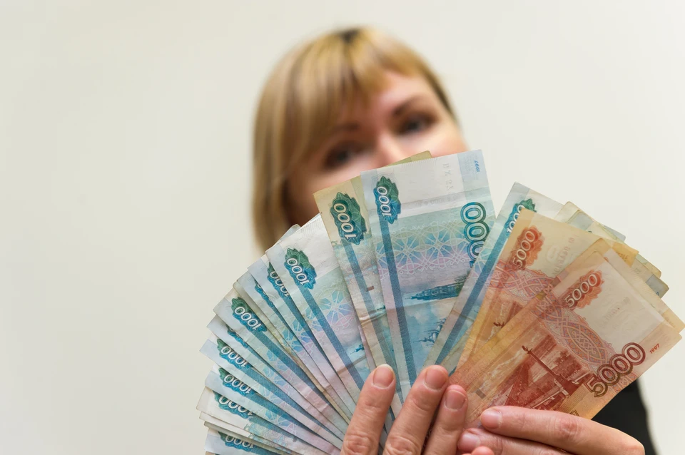 За четыре года банкирши заработали на комиссии 33,5 миллиона рублей.