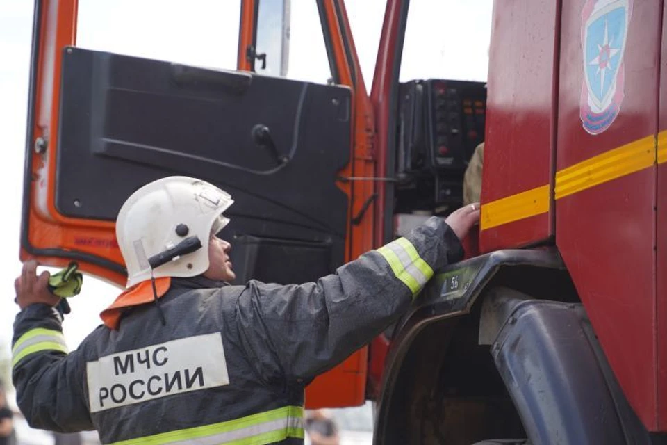 В квартире горел пластиковый оконный блок.