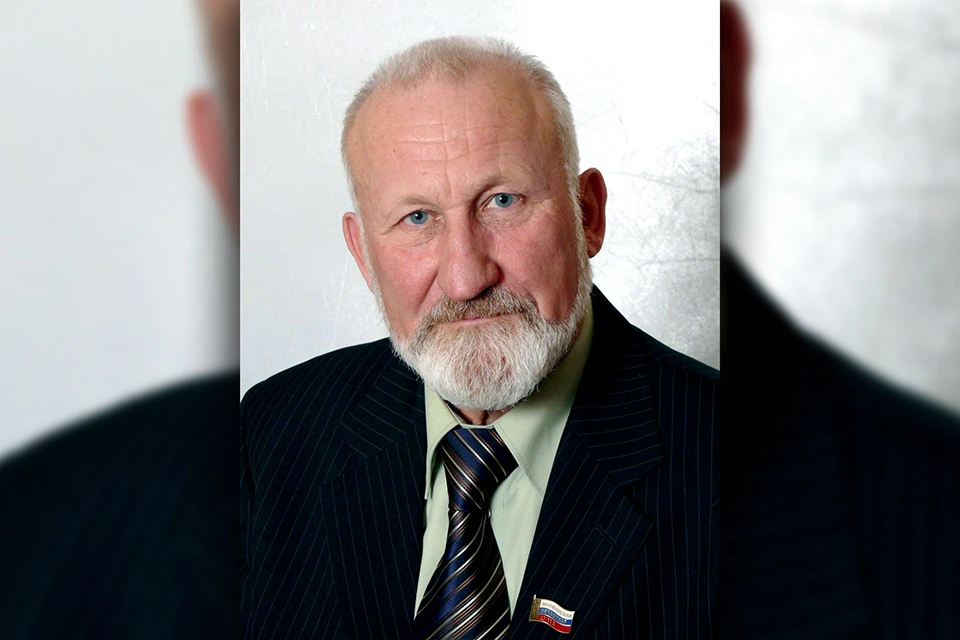 Перед тем, как приступить к повестке, Геннадий Степахно поинтересовался, куда пропал Владимир Ахрамейко. Фото: duma-murman.ru