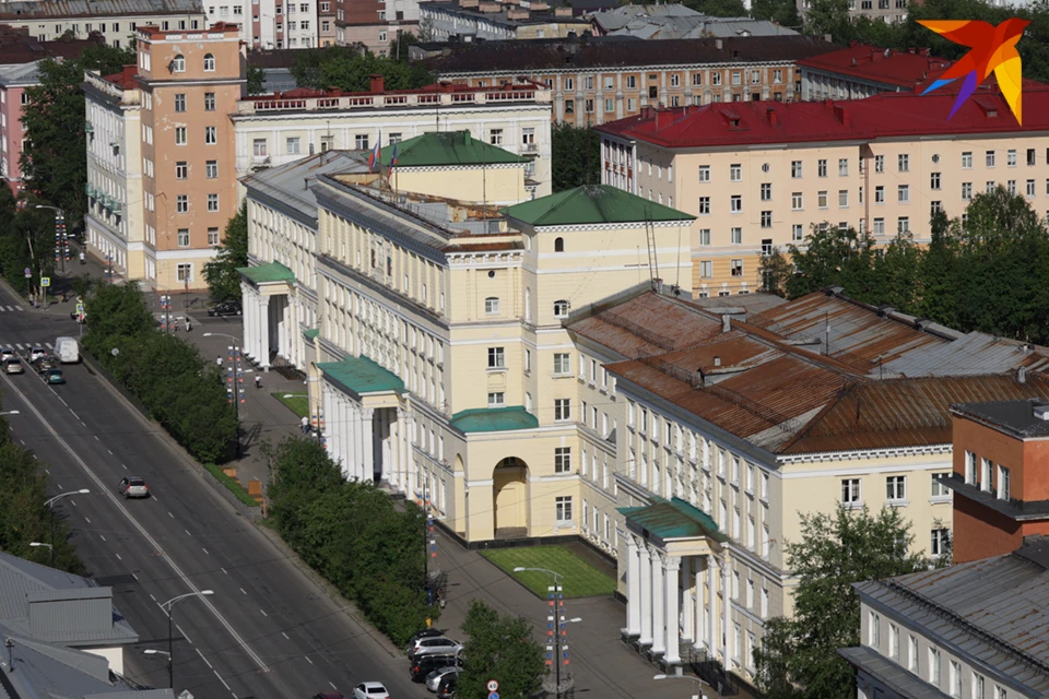 Если говорить о среднем возрасте мурманских депутатов, то он равен 57 годам.