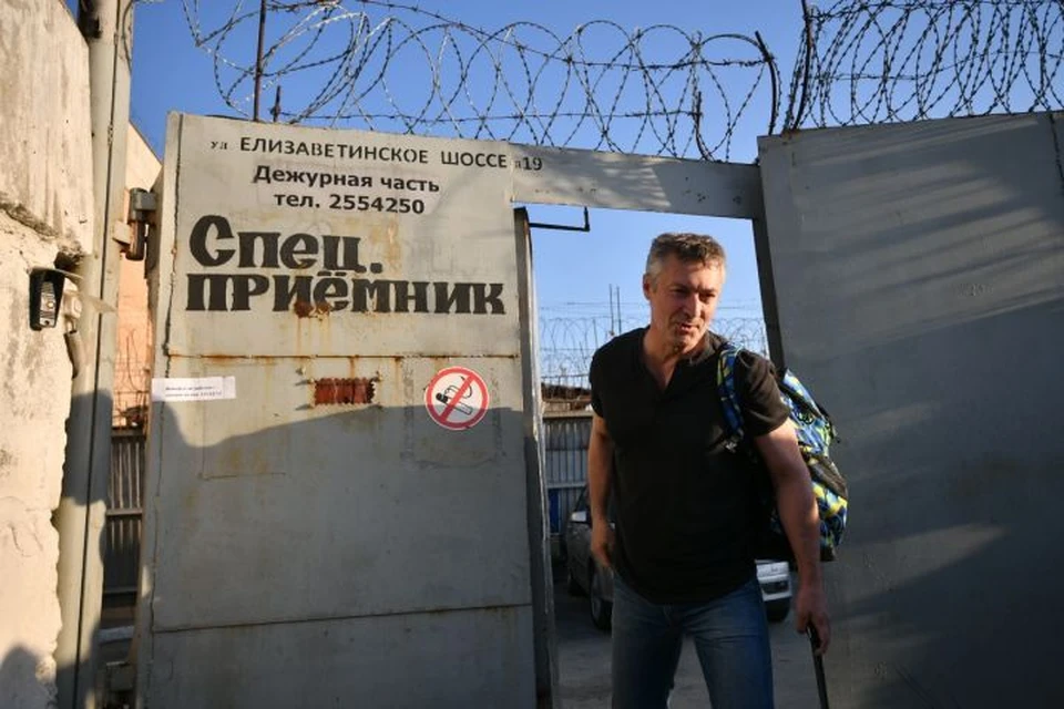 Евгений Ройзман провел в спецприемнике сутки.