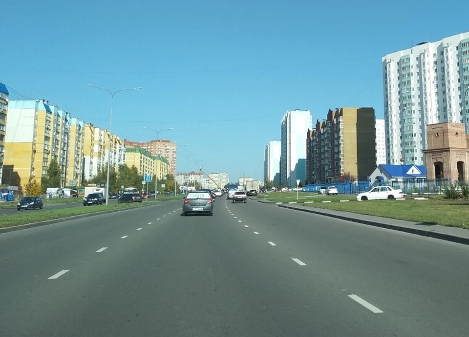 Рабочие восстановили около 1900 квадратных метров разметки