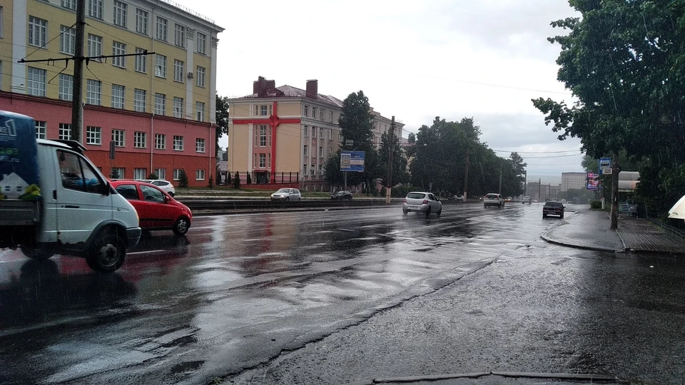 Спасатели напоминают о соблюдении правил безопасности во время непогоды