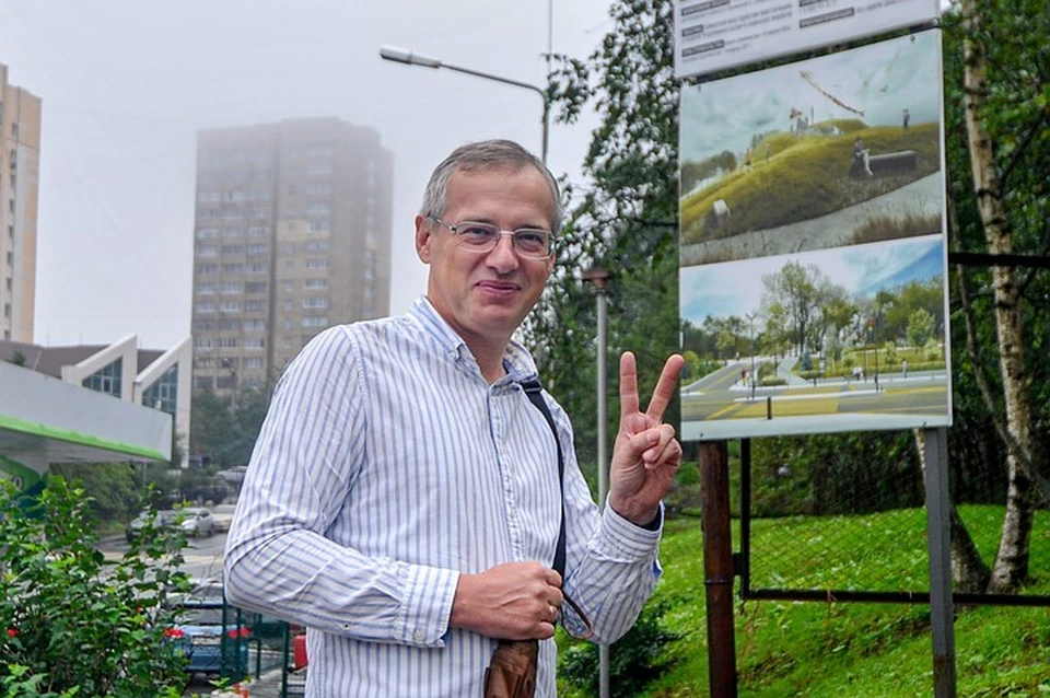 Дмитрий Алексеев в Нагорном парке, который он восстанавливает за свои деньги