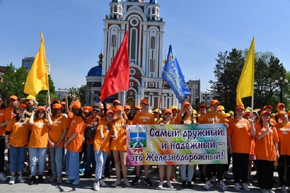 Летнюю трудовую смену открыли в Хабаровске. Фото: пресс-служба администрации Хабаровска.