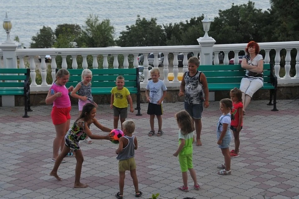 В лагерях на черноморском побережье в пяти учреждениях Анапы и Крыма отдохнут 3 220 детей из Татарстана.