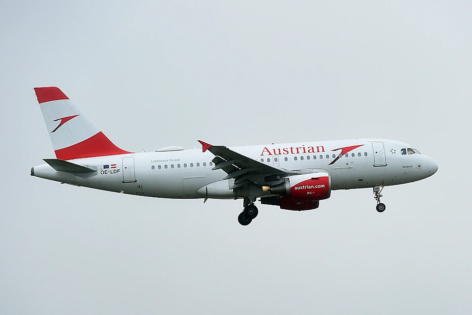 В четверг, 27 мая, был отменен рейс компании Austrian из Вены в Москву. Но уже 28 мая стало известно, что следующий борт перевозчика разрешен