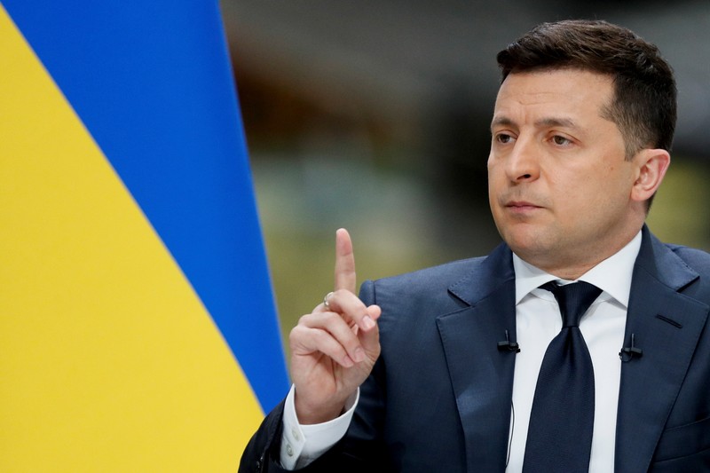 Владимир Зеленский внес в Раду «Законопроект №5506 о коренных народах Украины», четко поделив граждан своей страны на несколько сортов.
