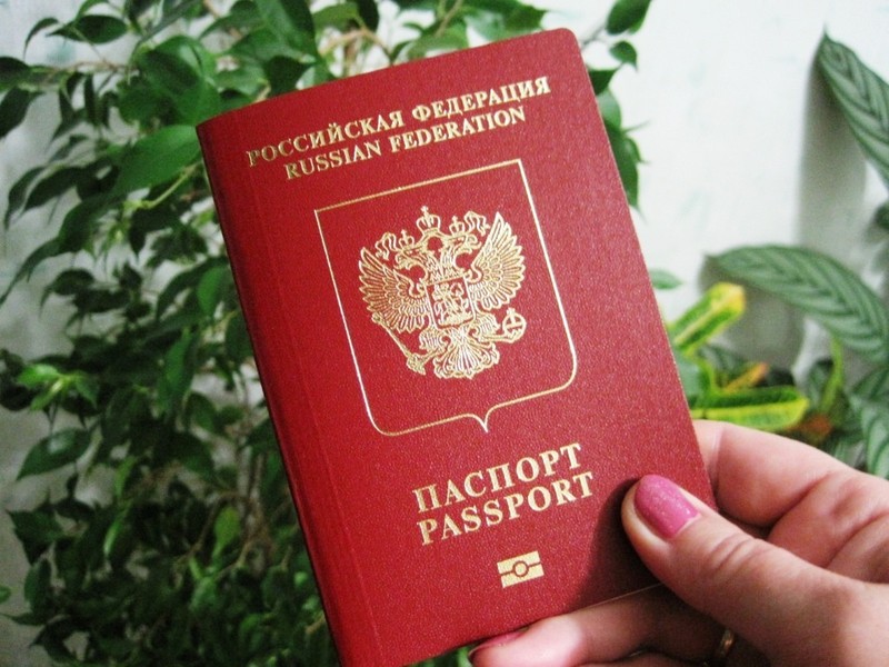 Порядок выдачи российских загранпаспортов не изменился. Фото: соцсети