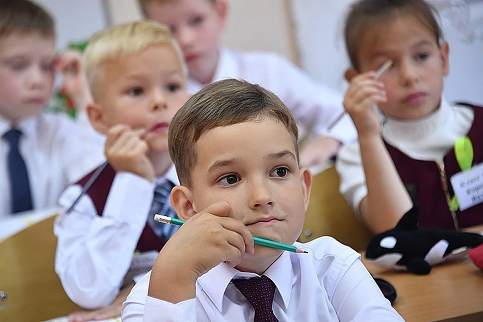 Минпросвещения РФ планирует начать новый учебный год в очном формате