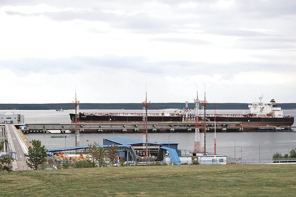 Миллиардная тонна отгружена на танкер Tigani. Фото: Пресс-служба ПАО «Транснефть»