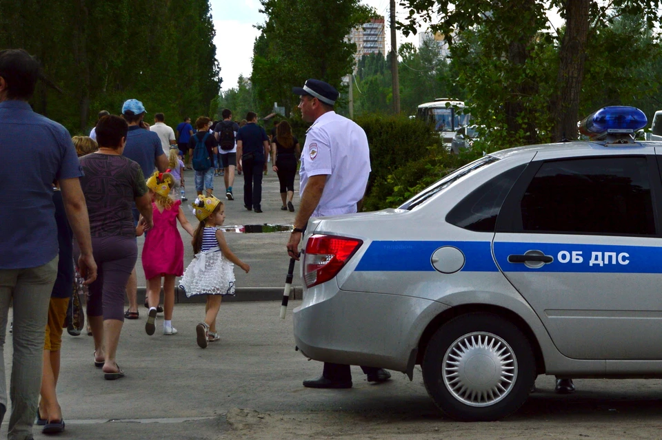 В летние каникулы на дорогах много детей