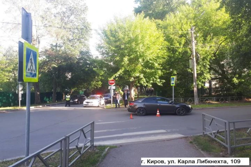 Водитель «Киа Серато», поворачивая налево, не заметил 64-летнюю кировчанку. Фото: vk.com/gibdd43