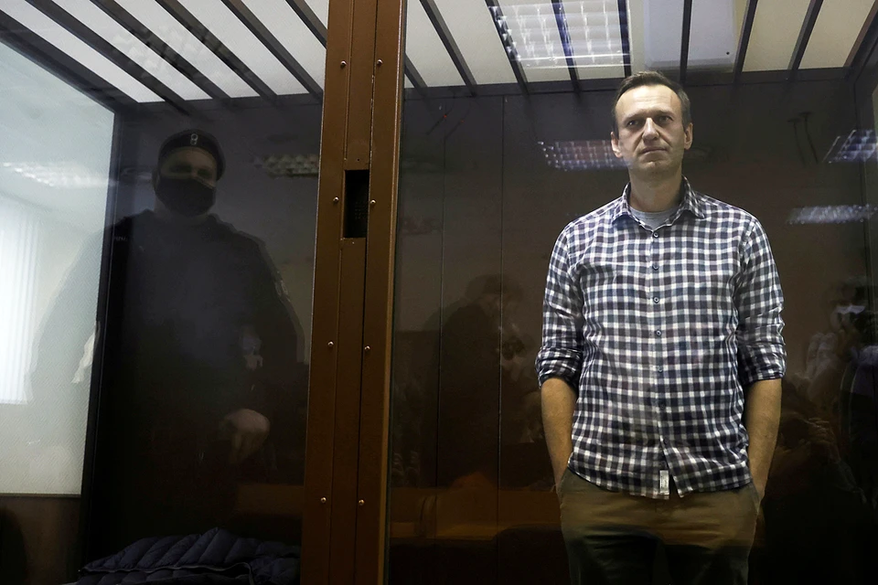 Видные западные деятели со своего Олимпа шлют лучи добра российскому блогеру и оппозиционеру Алексею Навальному