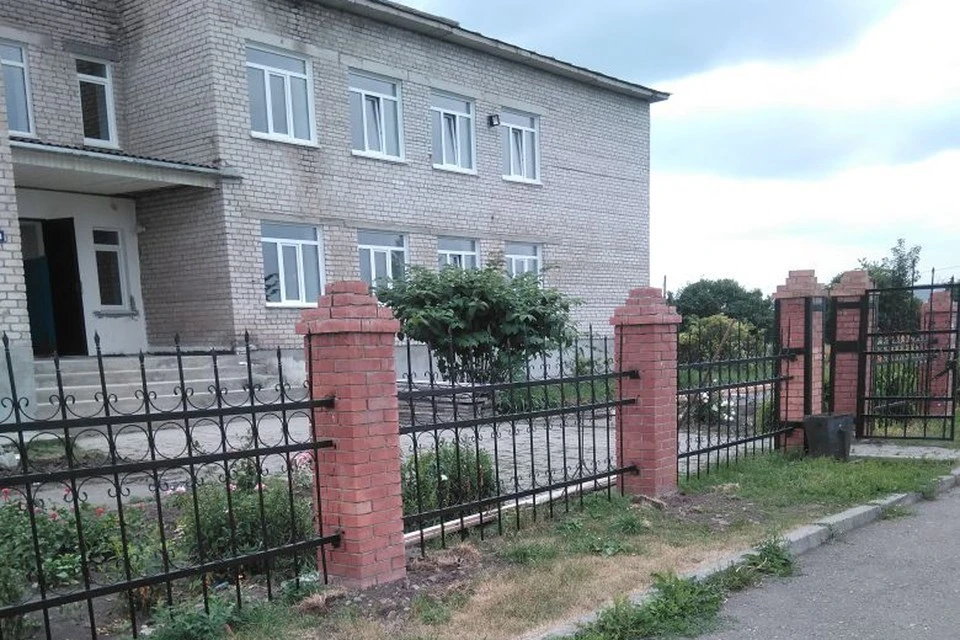 Старосуртайская школа. Фото предоставлено местными жителями