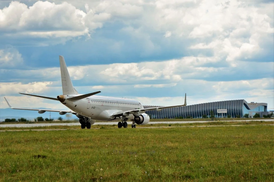 Полеты будут осуществляться на самолетах Embrarer E190. Фото: пресс-служба аэропорта «Симферополь».
