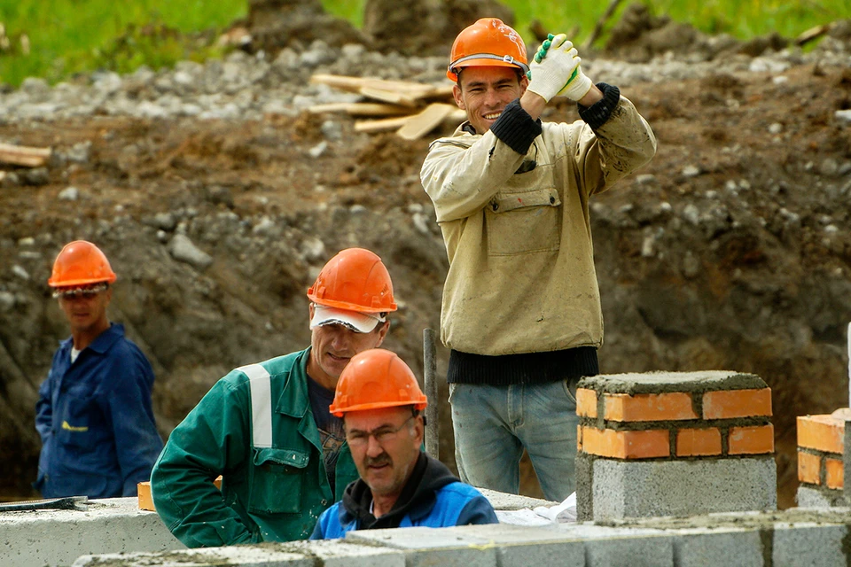 Доклад по теме Трудоустройство работников из Средней Азии на территории РФ в сфере строительства