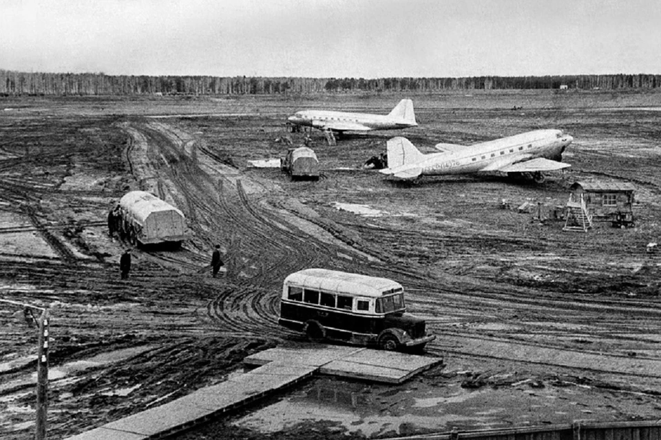Авиапарк со времен прошлого века заметно изменился. Фото: из архива аэропорта «Толмачево»