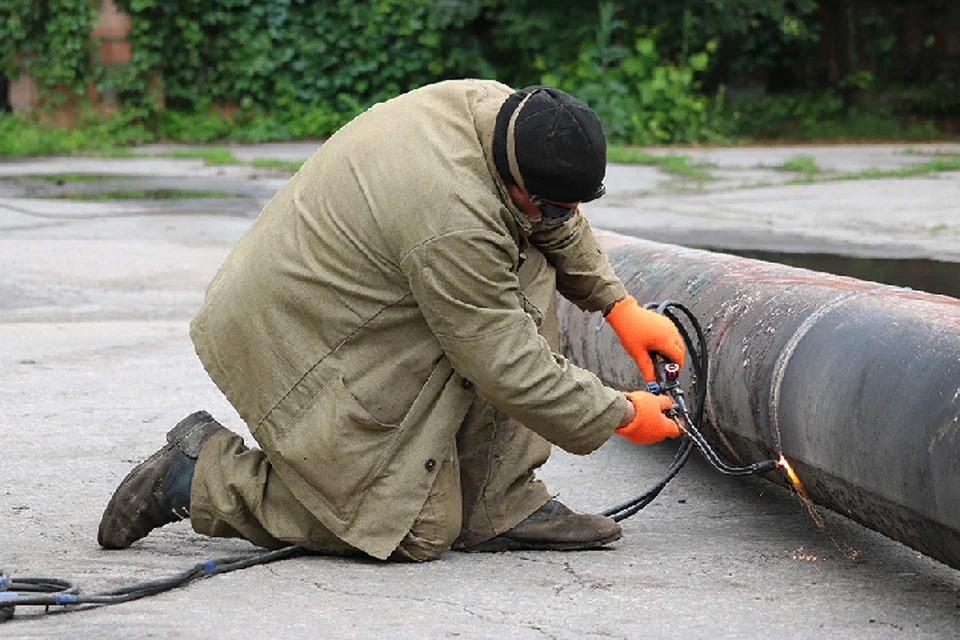 Специалисты «Луганскгаза» приступили к сварочным работам. Фото: luganskgaz.org