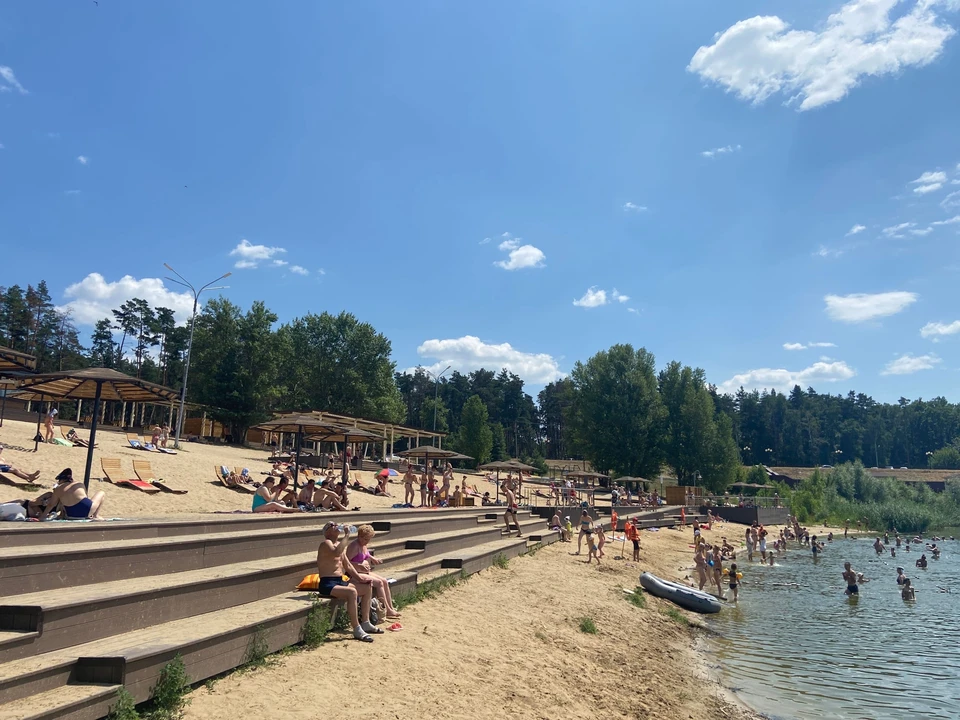 Нельзя оставлять детей на водоеме без присмотра взрослых.