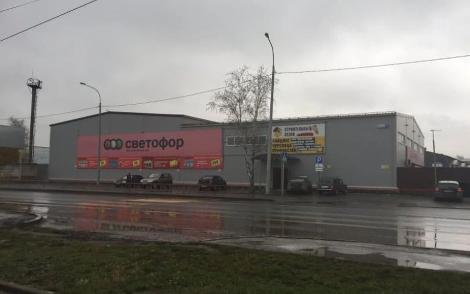 В Тюмени мегамаркет закрыли из-за ковидных нарушений.