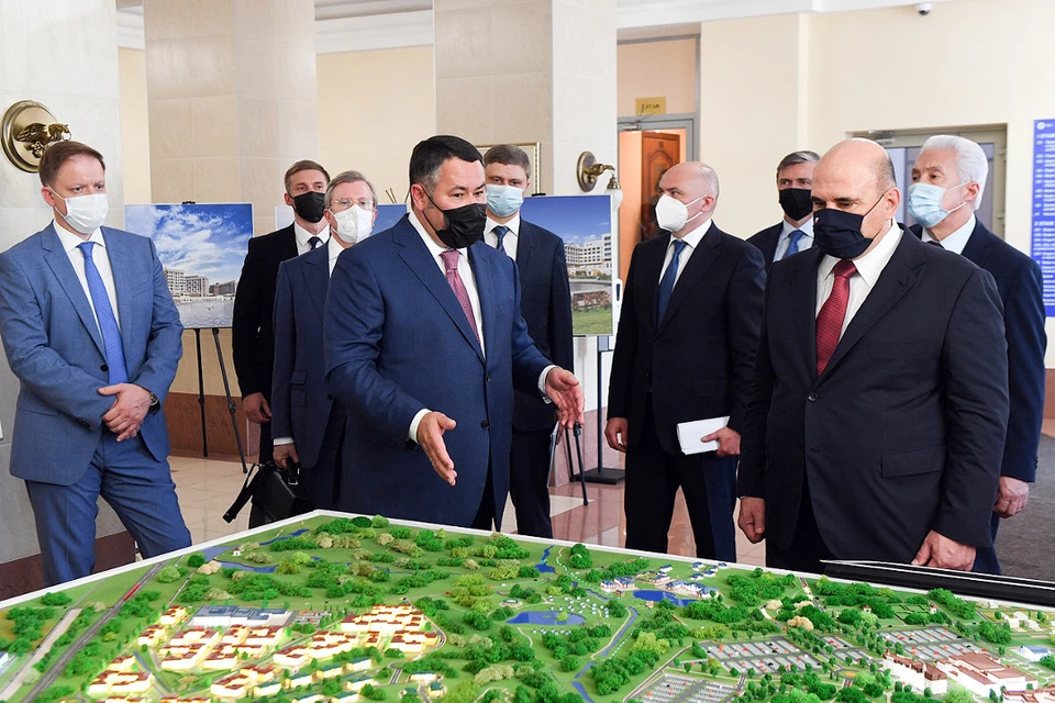 Игорь Руденя показал Михаилу Мишустину масштабный макет действующих и будущих туробъектов в Завидове. Фото: ПТО