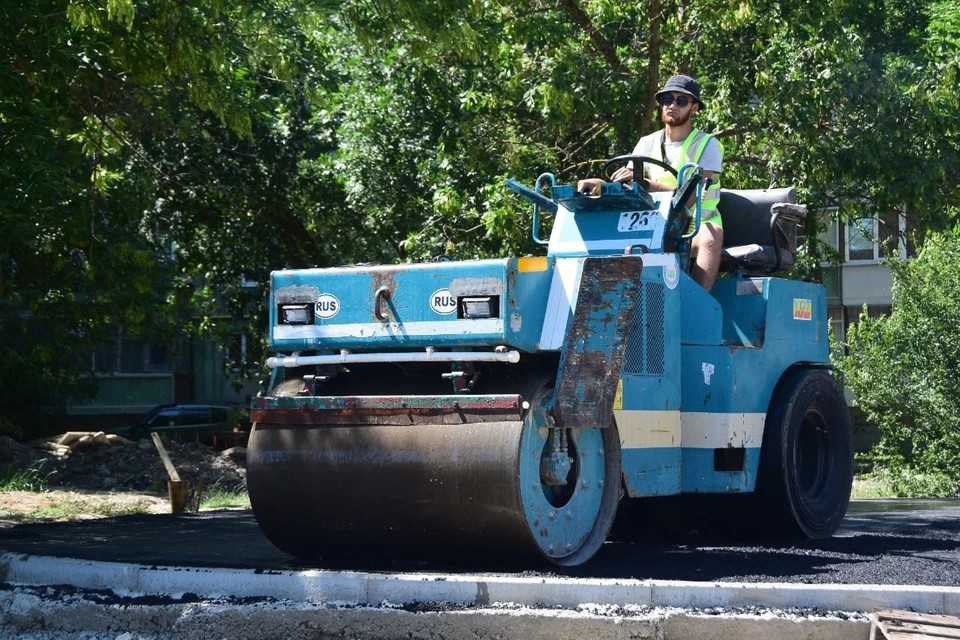 Скоро автомобилисты смогут ездить по обновленной дороге. Фото: пресс-служба администрации Симферополя
