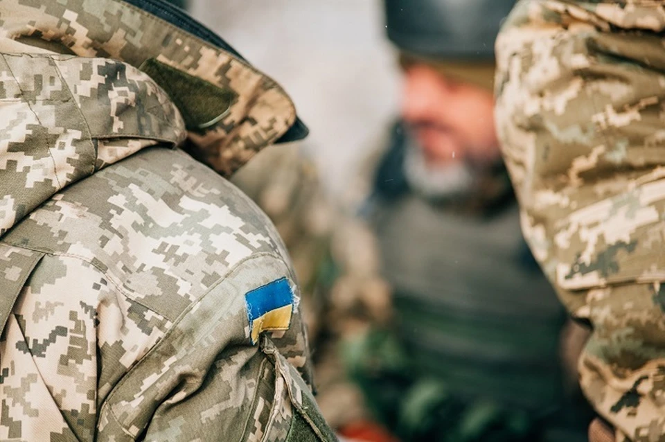 Жители Станицы Луганской избили солдат ВСУ. Фото: штаб ООС