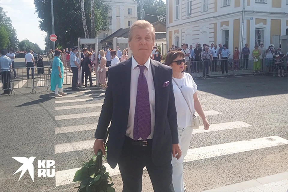 Лев Лещенко на открытии памятника Андрею Дементьеву