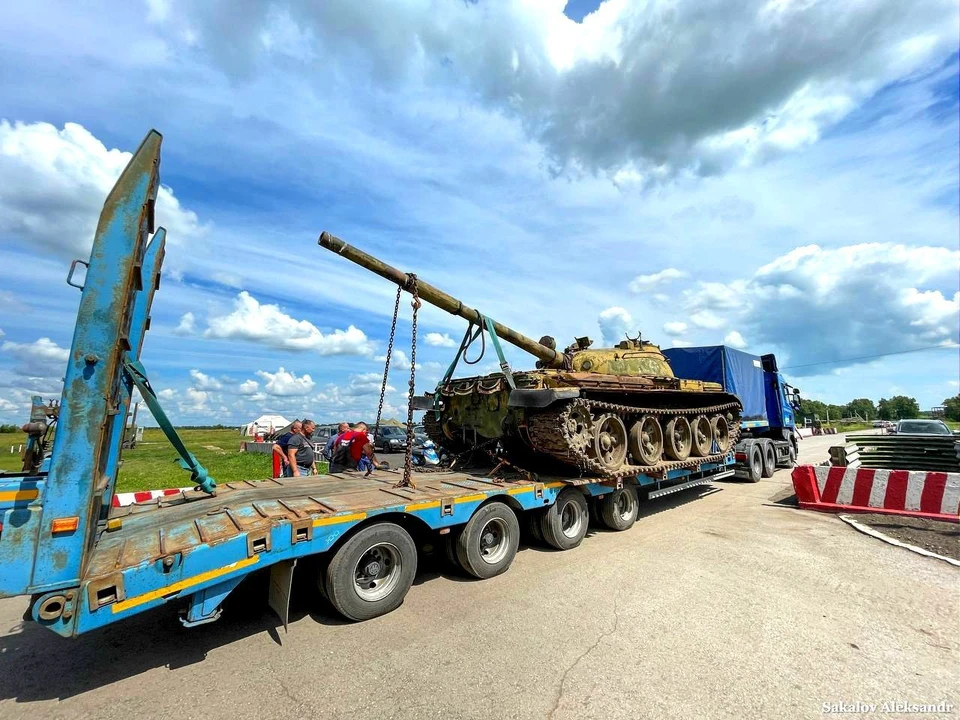 Быть в Томске Парку военной техники "Патриот"! Фото: сайт мэрии Томска. Фотограф Александр Сакалов