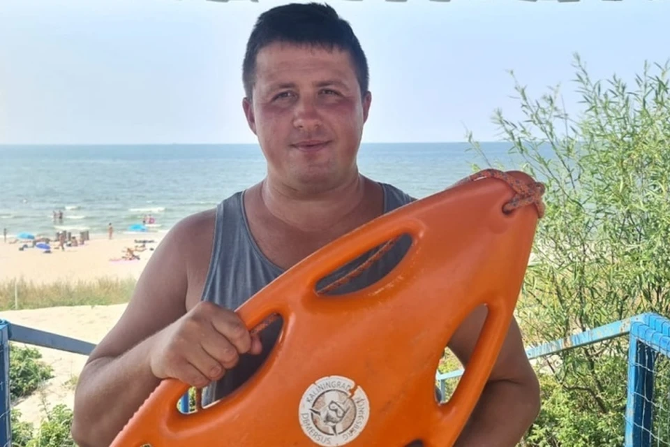Николай Баженов работает морским спасателем уже 11 лет.