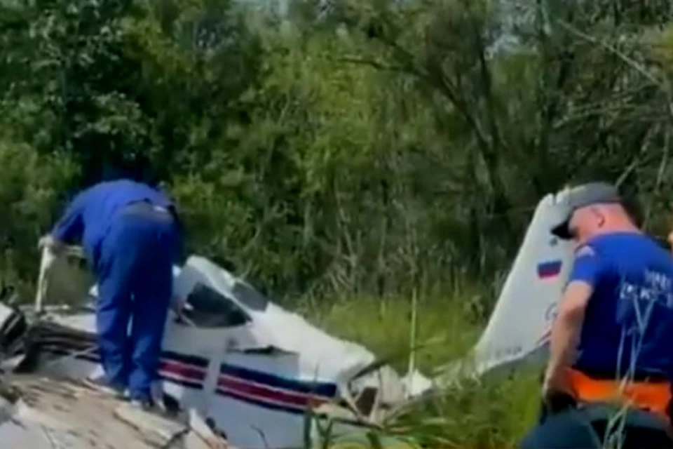 Под Хабаровском упал легкомоторный самолет. Фото: Телеграм/NewsKhv