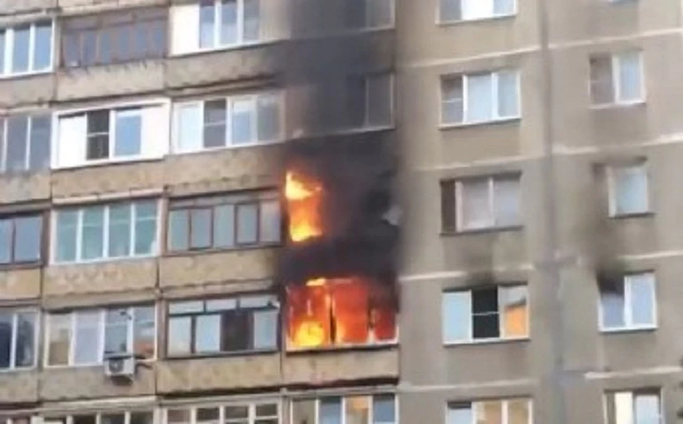 Из горящего дома спасли 15 человек.