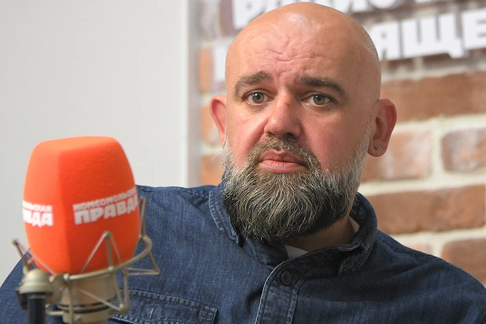 Денис Проценко в студии Радио "Комсомольская правда".