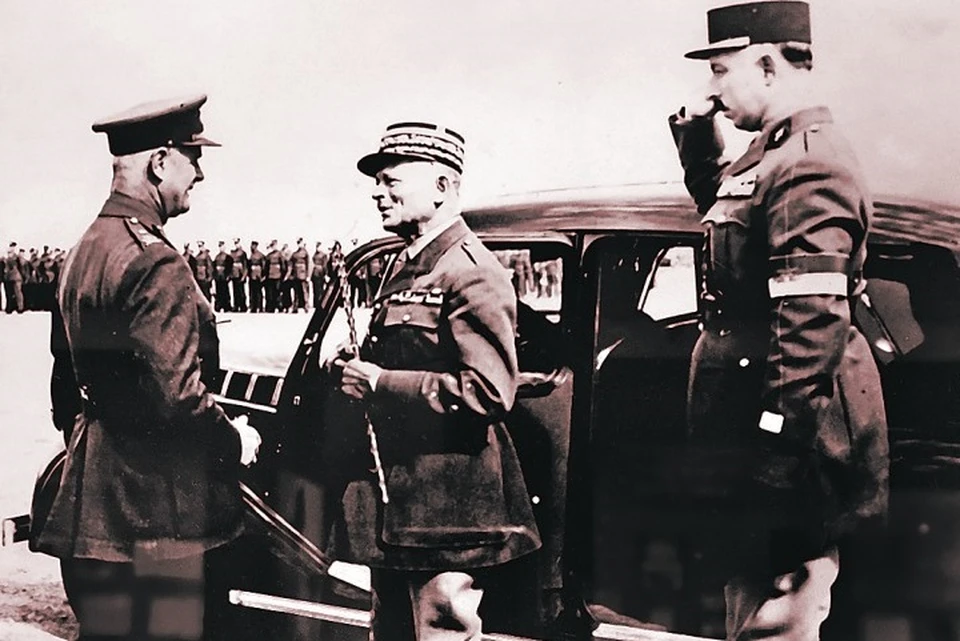Именно этот французский генерал Вейган (в центре) собирался бомбить Кавказ весной 1940-го. Фото: Российский госархив кинофотодокументов (РГАФКД)