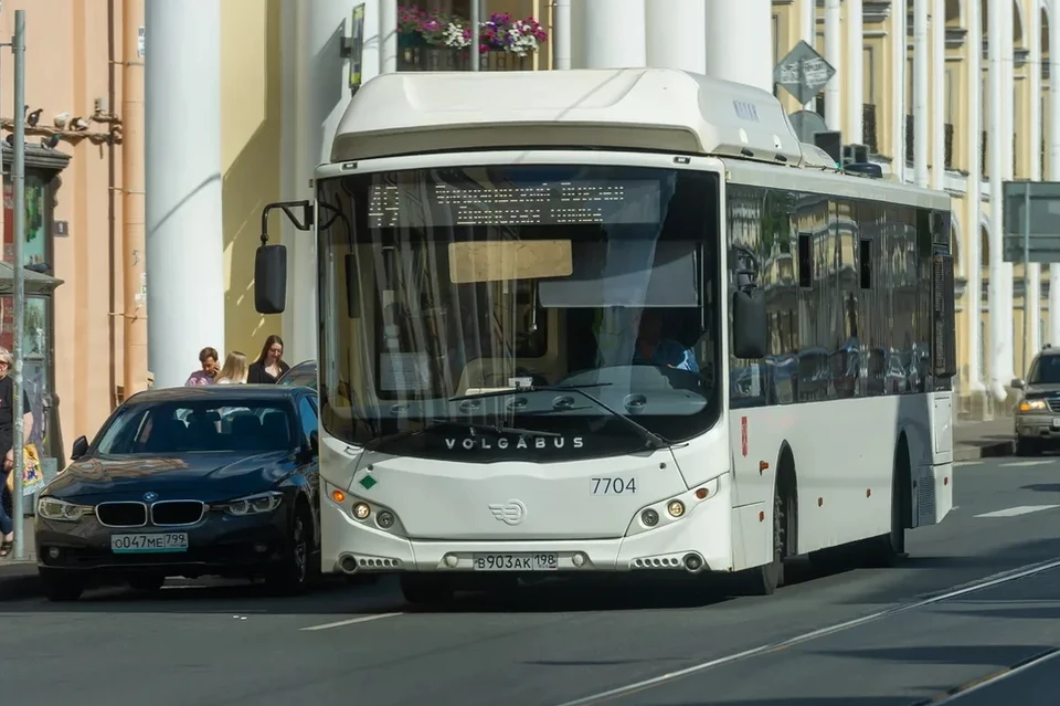 В Петербурге определили три компании, которые займутся автобусными перевозками в рамках транспортной реформы.