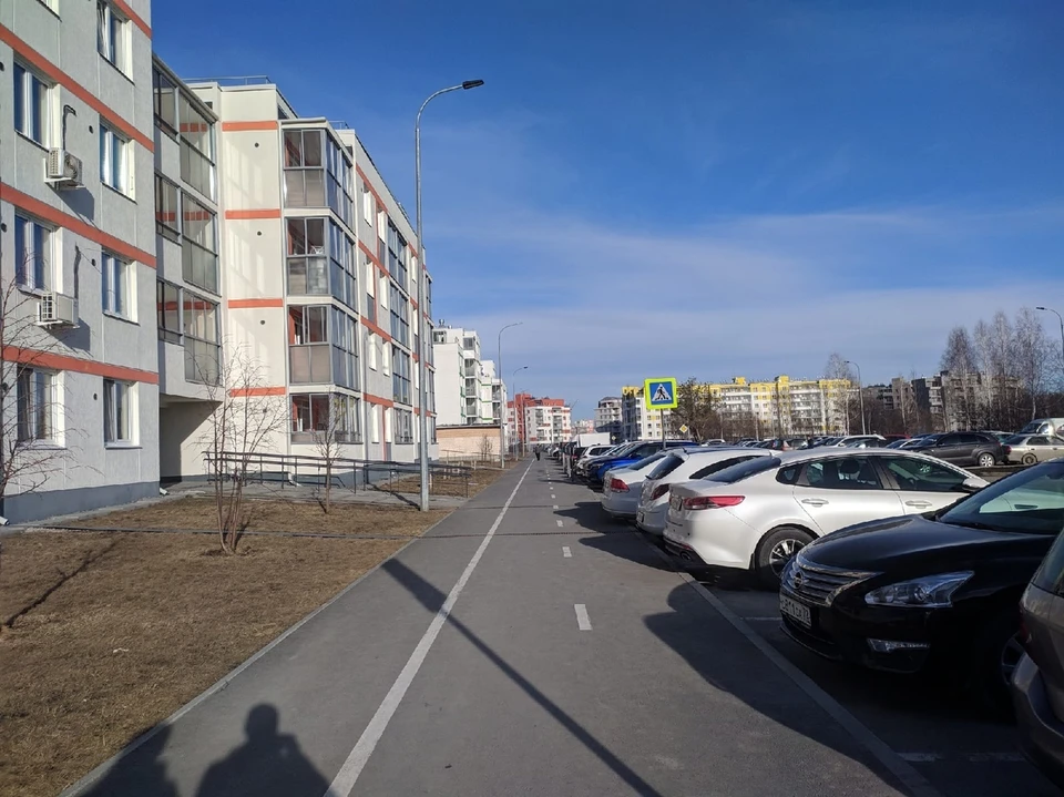 В тюменском ЖК «Апрель» изменят направление главной дороги.