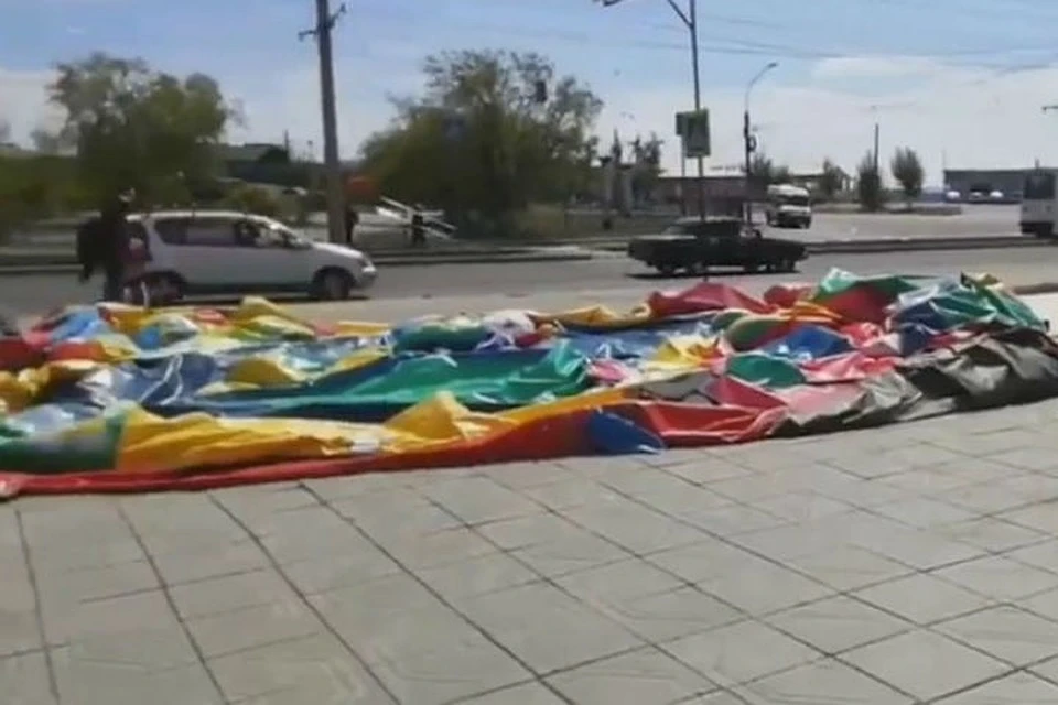 В Бурятии владельцу батута, который сорвало ветром вместе с детьми, назначили "условку". Фото: СУ СК России по Бурятии