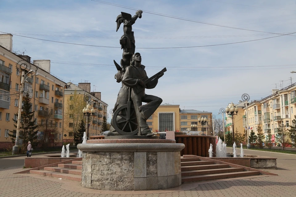 В Красноярске демонтируют популярную скульптуру