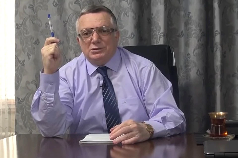 МИД Азербайджана заявил, что назвавший русских свиньями дипломат был уволен пять лет назад Фото: кадр из видео