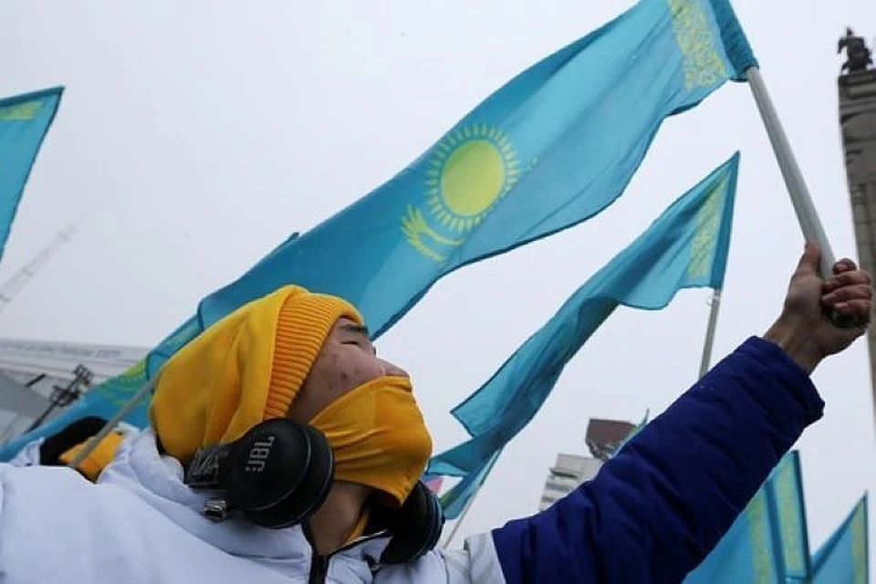 Некие активисты ходят по казахстанским городам и заставляют русских говорить на государственной казахской «мове»