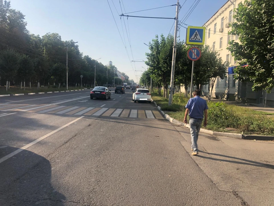 На улице Циолковского пенсионер на иномарке сбил женщину.