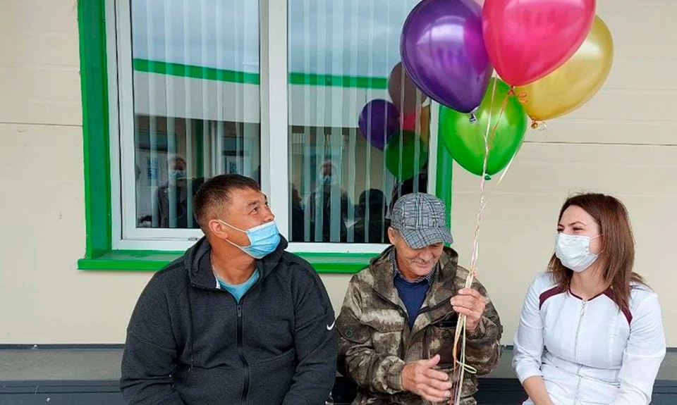Ямальские врачи вылечили пациента, у которого из-за COVID-19 поражено 92% легких Фото: Официальная страница ЯНАО в соцсети