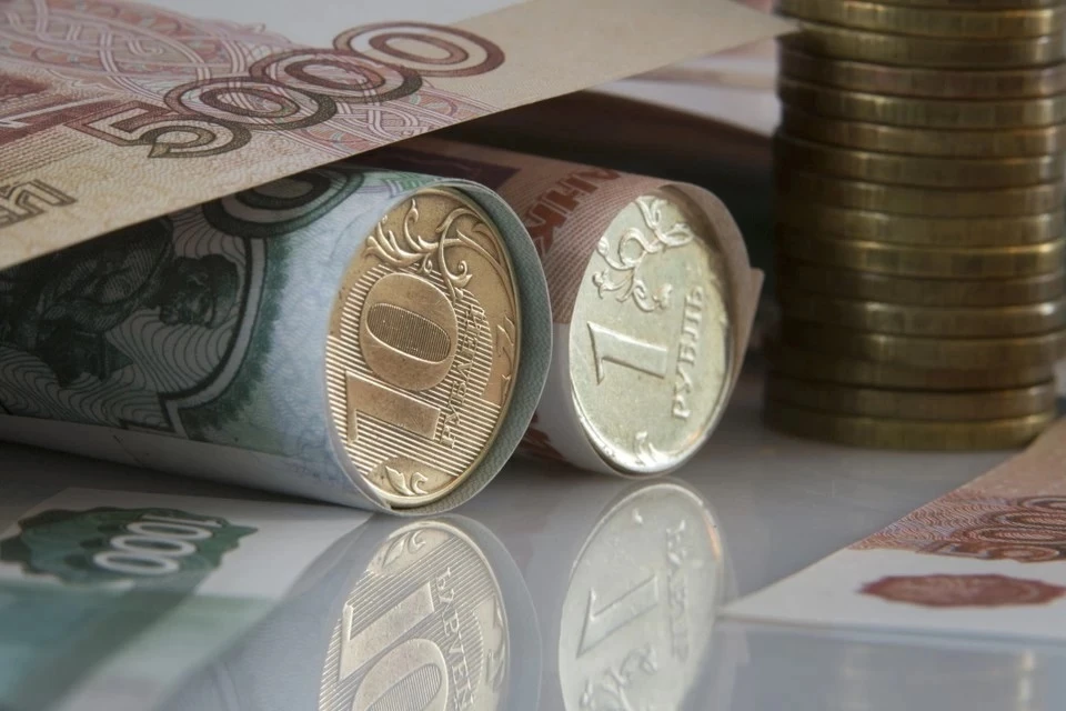 Финансовый аналитик предрек рост доллара в сентябре 2021 года до 77 рублей