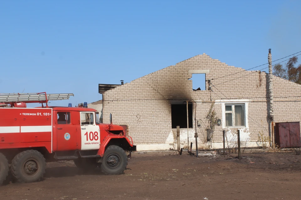 Пожар уничтожил десятки домов в селе Гвардейцы и Немчанка